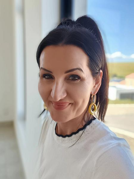 Isabelle Geldenhuys, estate agent