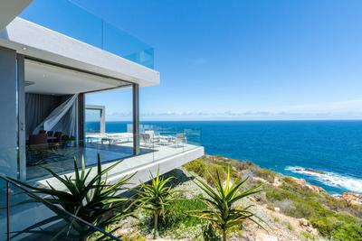 House For Sale in Pinnacle Point Golf Estate, Mossel Bay