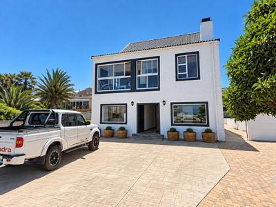 House For Sale in Pearl Bay, Yzerfontein